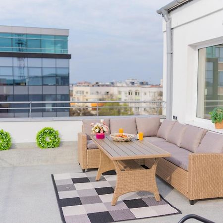 Penthouse With Huge Rooftop Terrace & City View Bucureşti Eksteriør bilde