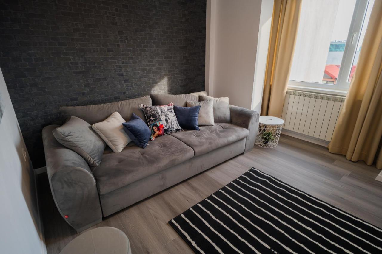Penthouse With Huge Rooftop Terrace & City View Bucureşti Eksteriør bilde