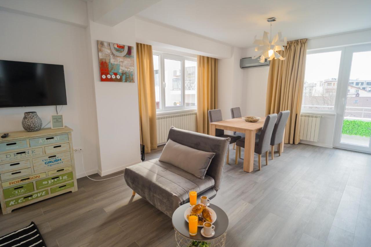 Penthouse With Huge Rooftop Terrace & City View Bucureşti Eksteriør bilde