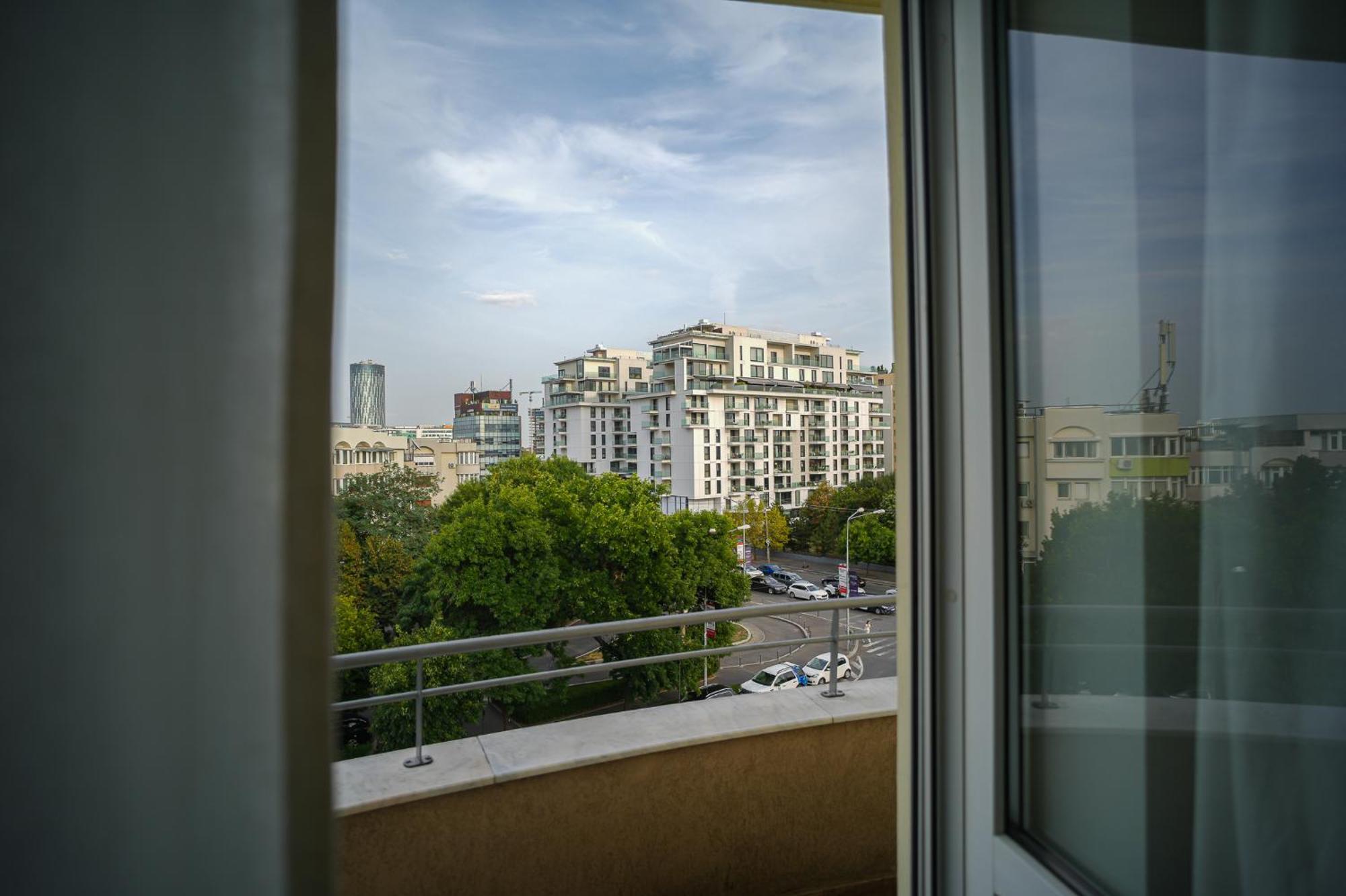 Penthouse With Huge Rooftop Terrace & City View Bucureşti Eksteriør bilde