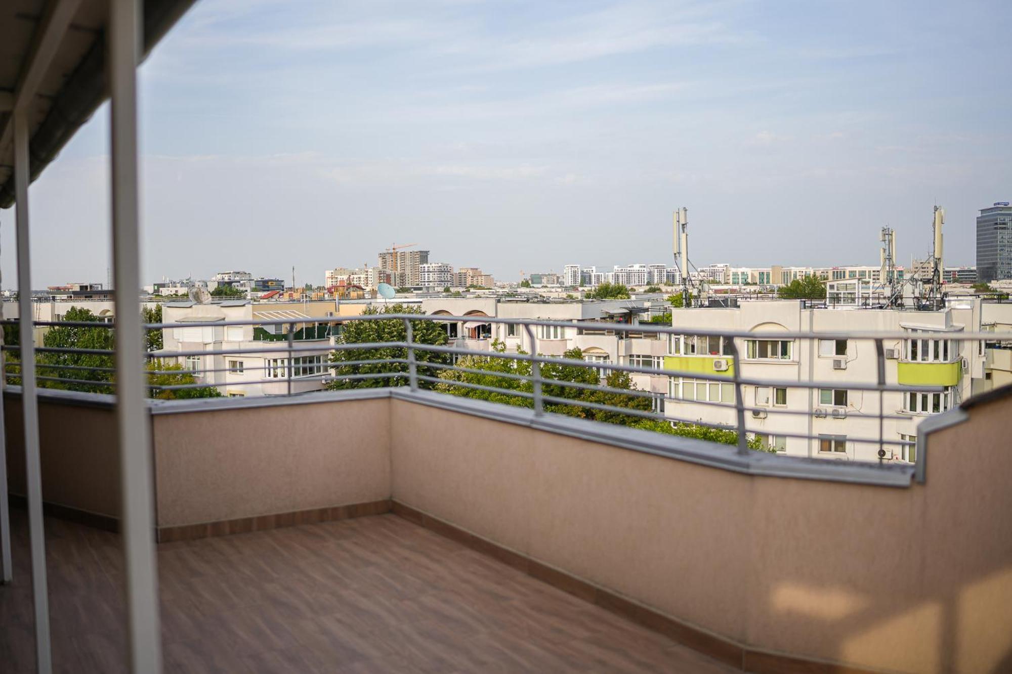 Penthouse With Huge Rooftop Terrace & City View Bucureşti Eksteriør bilde